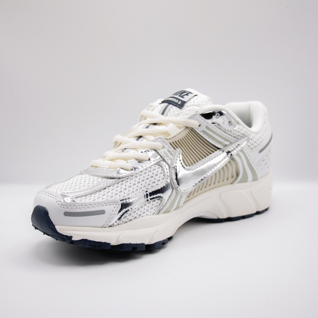 Nike Zoom Vomero 5 Photon Dust / Metallic Silver