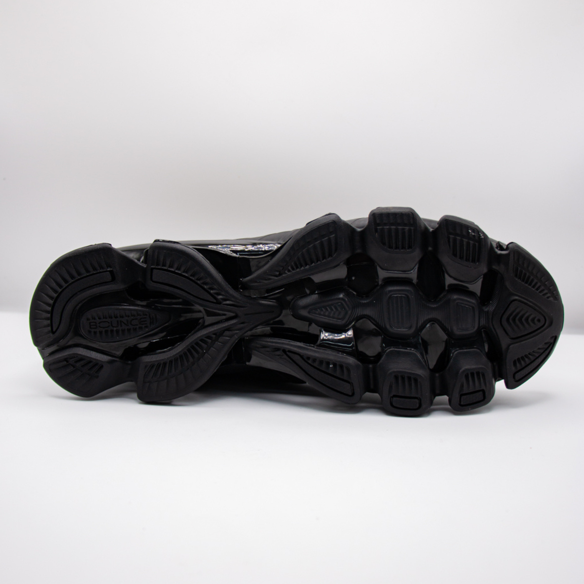 adidas Bounce Titan