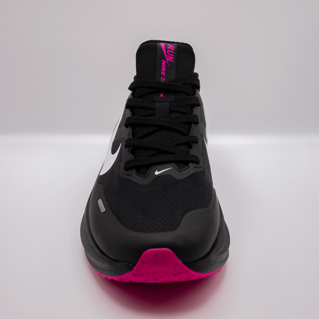 Nike Vomero 18 "Triple Black & Hyper Pink"