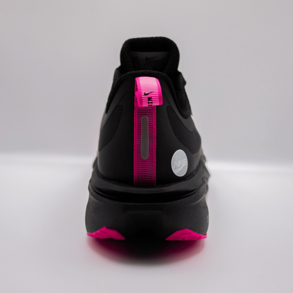 Nike Vomero 18 "Triple Black & Hyper Pink"