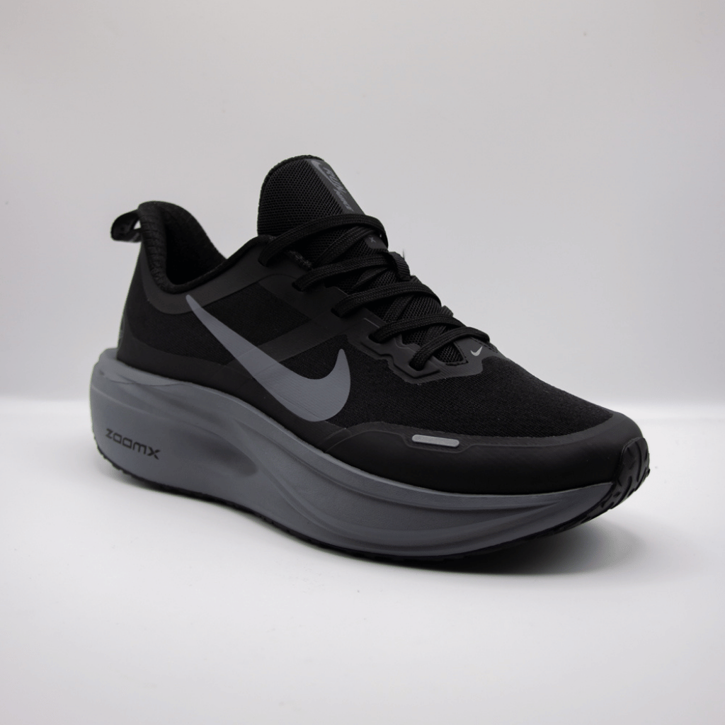 Nike Vomero 18 - Black & Anthracite