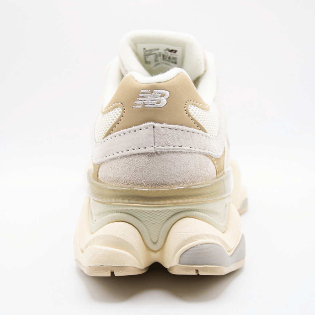 New Balance 9060 en blanco sal y marrón
