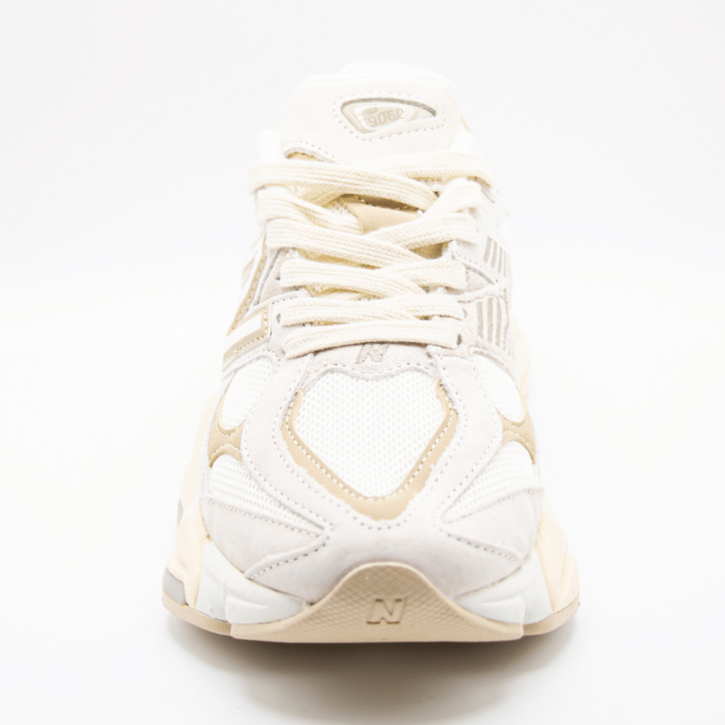 New Balance 9060 en blanco sal y marrón
