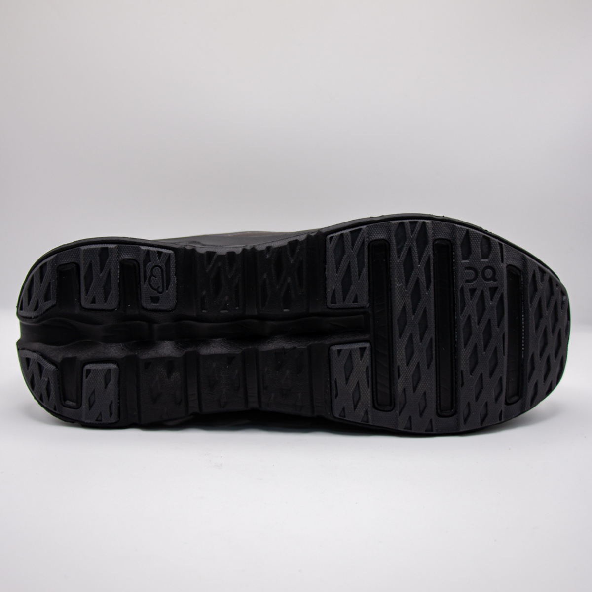 On Cloudsurfer Trail Waterproof Black Eclipse