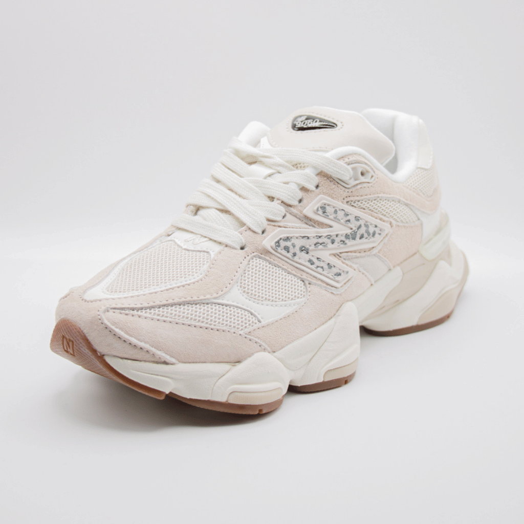 New Balance 9060 Sea Salt/Leopard Print en colaboración con ASOS