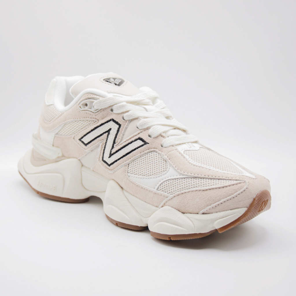 New Balance 9060 Sea Salt/Leopard Print en colaboración con ASOS