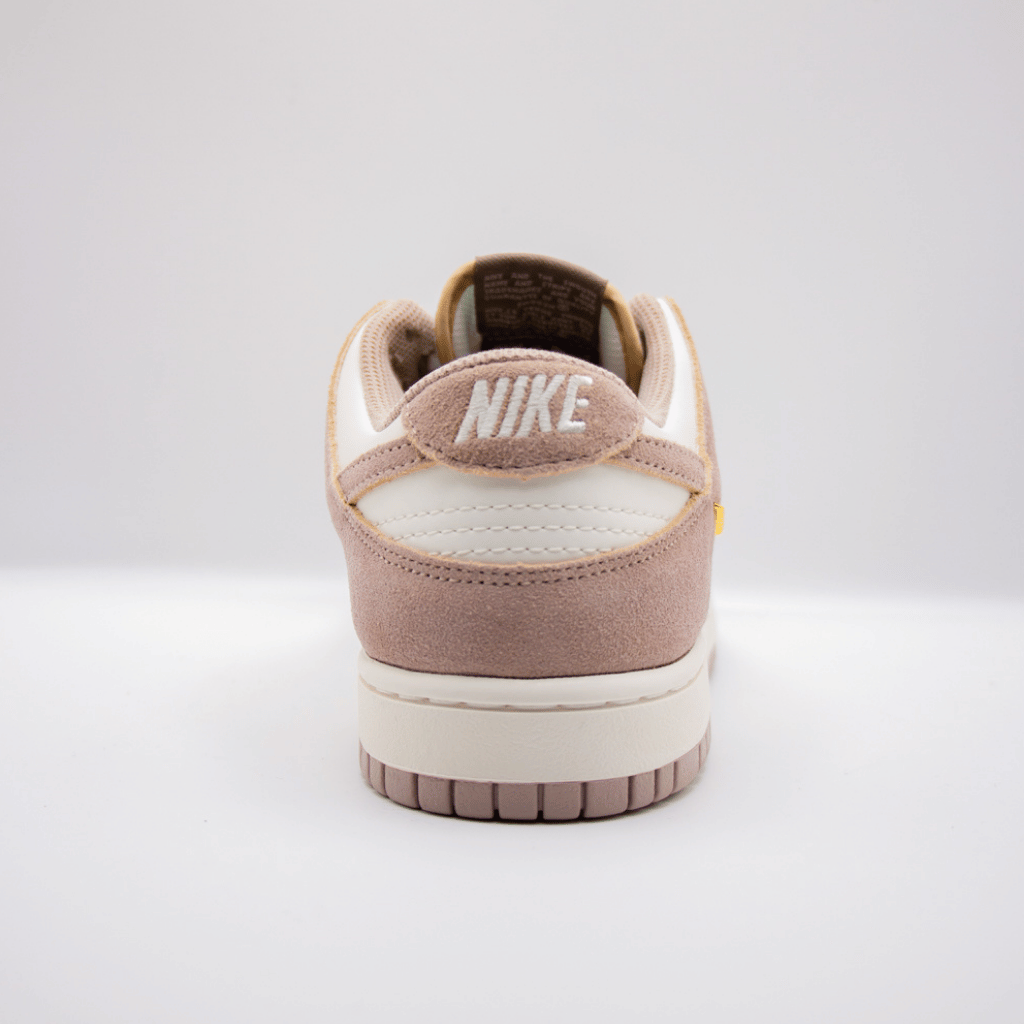 Nike Dunk Low SE Sand Drift