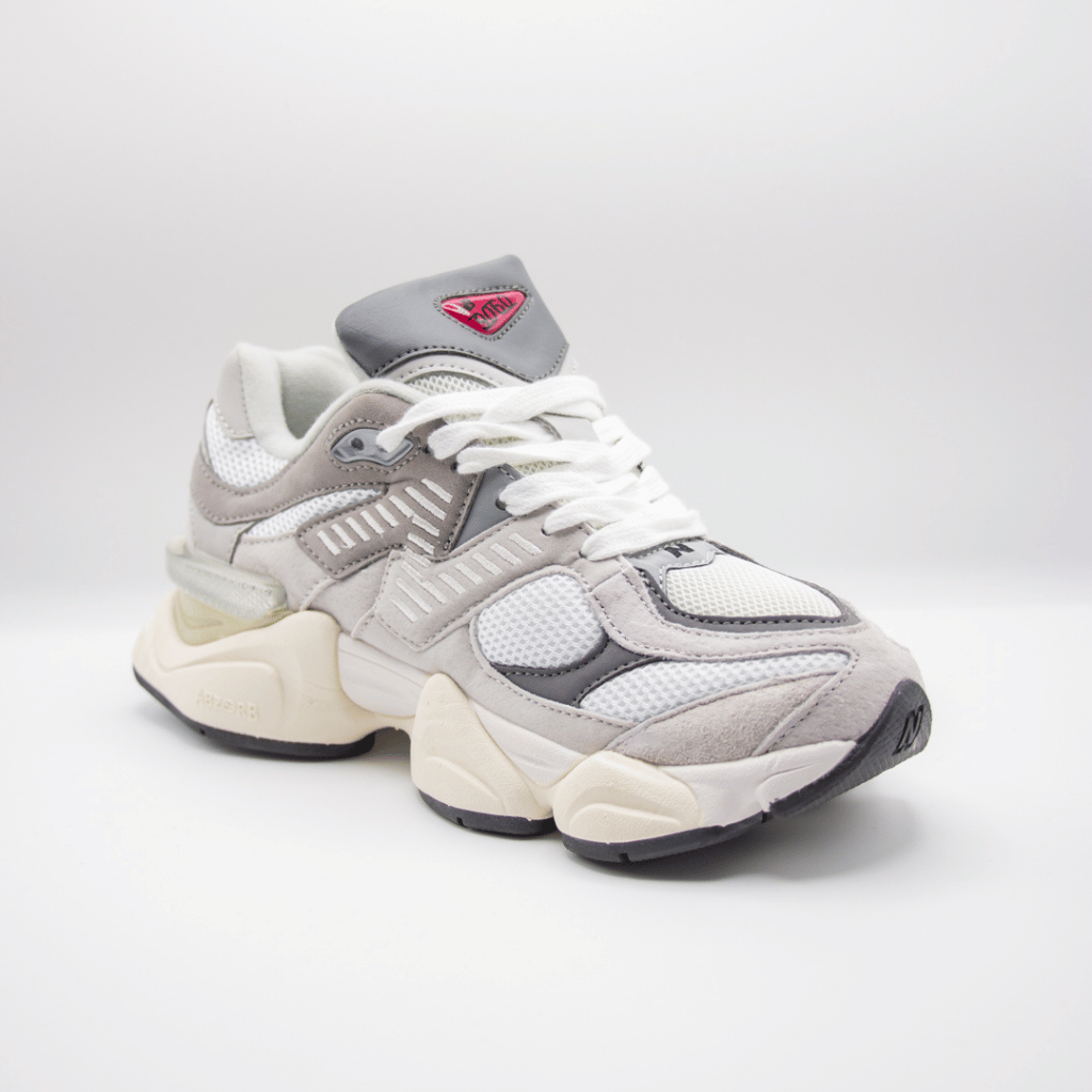 New Balance 9060 Gris con Blanco