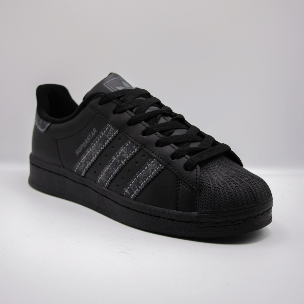 Adidas Superstar II Edición Triple Black Atemporal