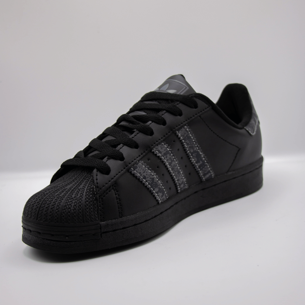 Adidas Superstar II Edición Triple Black Atemporal