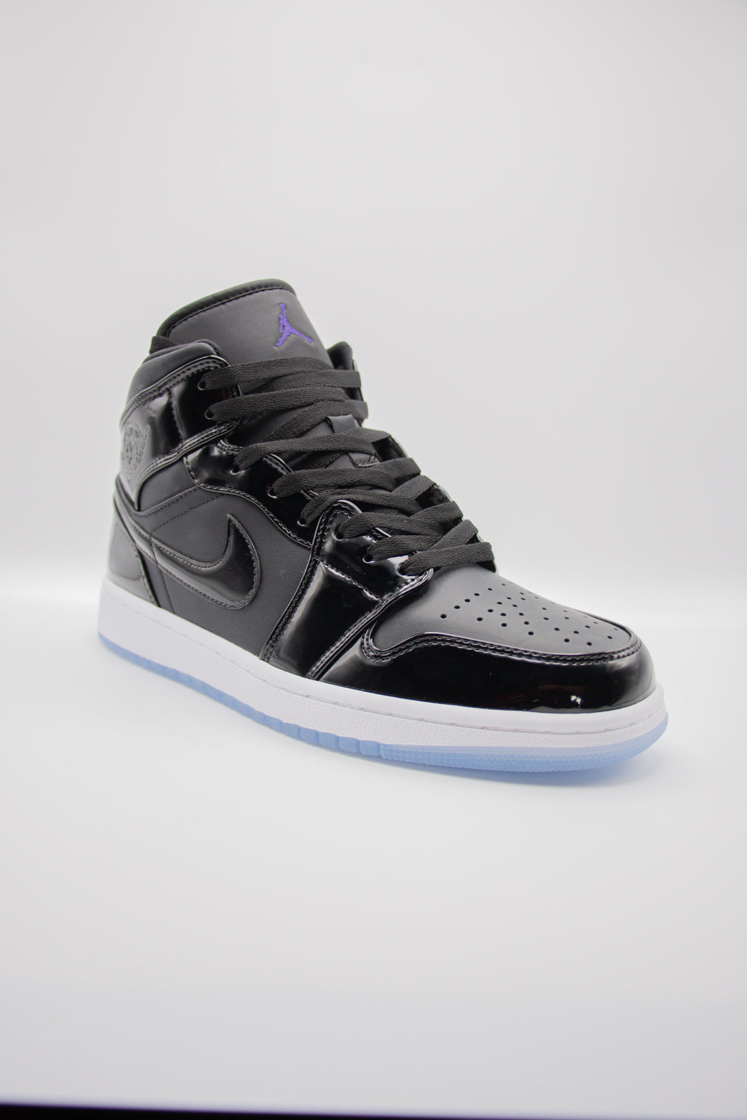 Jordan 1 Mid Space Jam