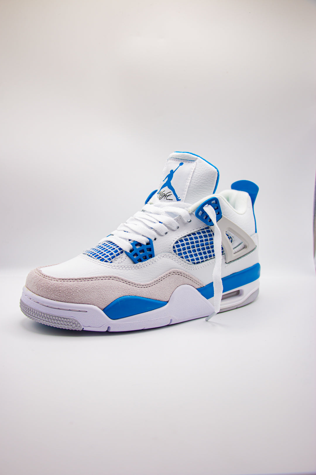 Air Jordan 4 OG Military Blue